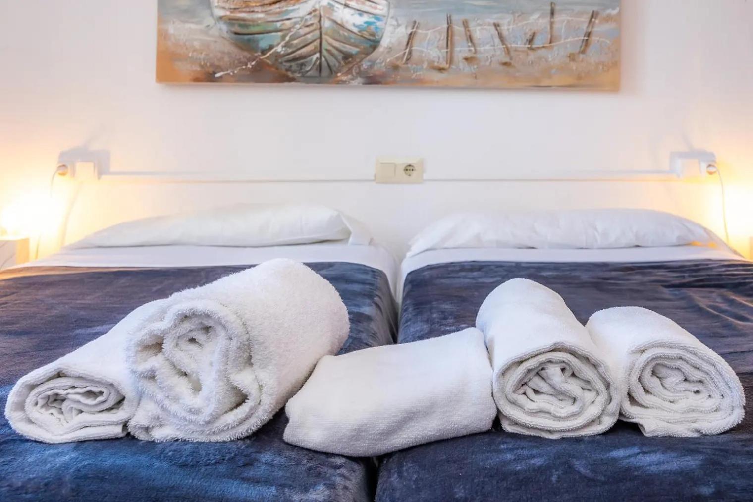 Apartamentos Mhm Cala Ratjada  Exteriör bild