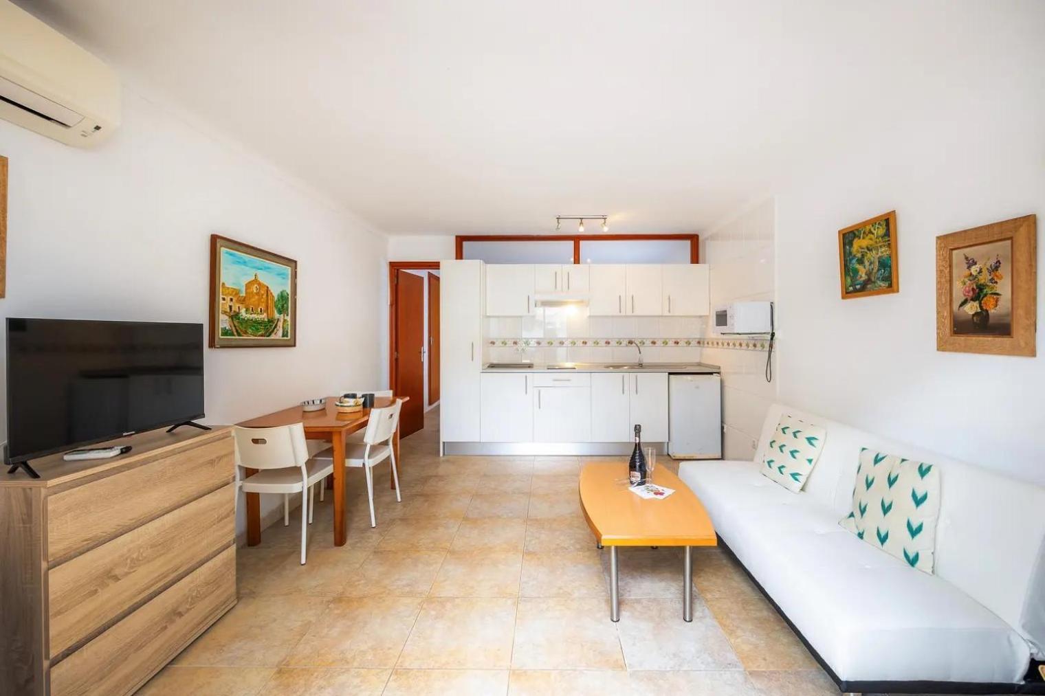 Apartamentos Mhm Cala Ratjada  Exteriör bild