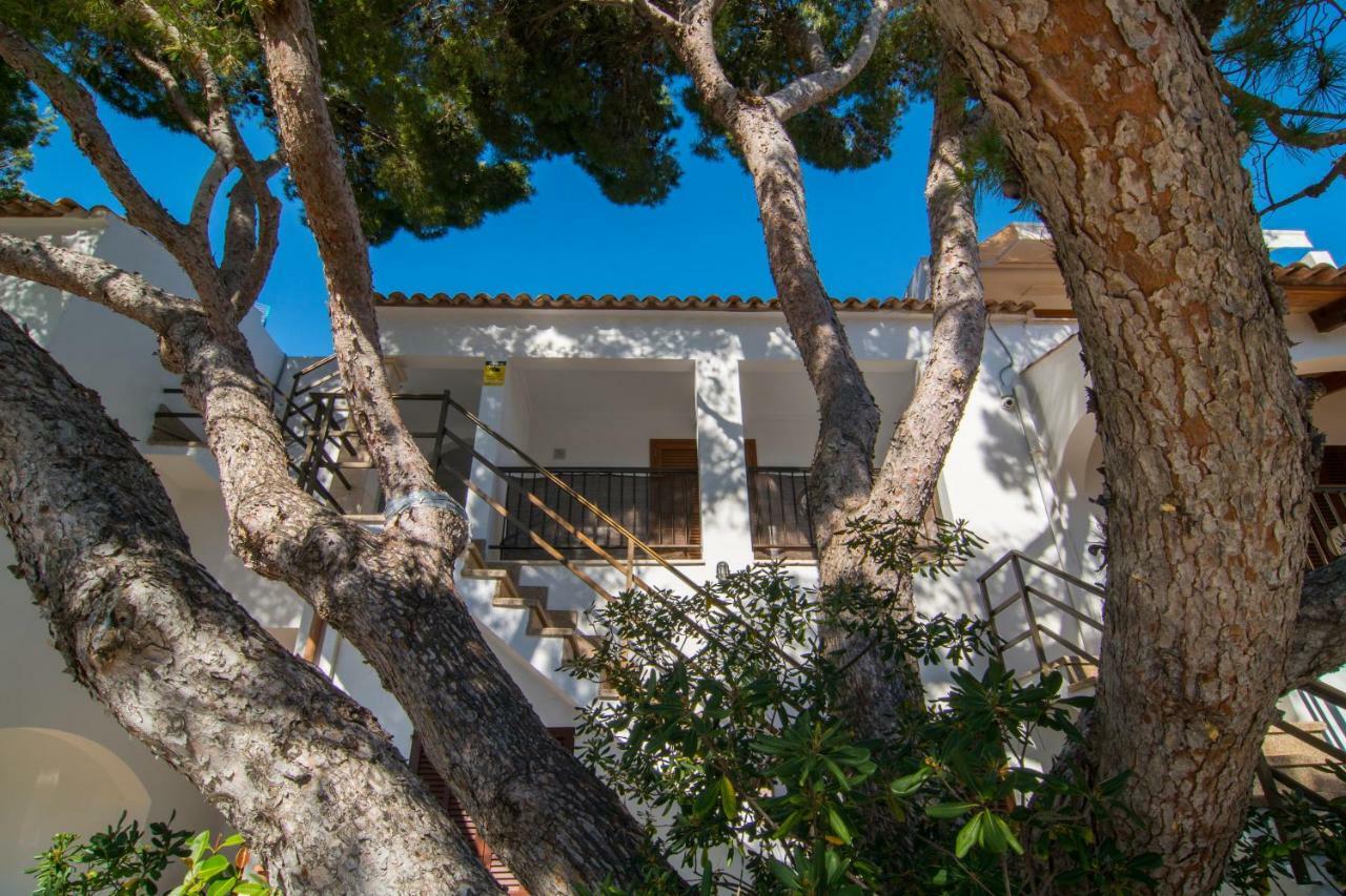 Apartamentos Mhm Cala Ratjada  Exteriör bild